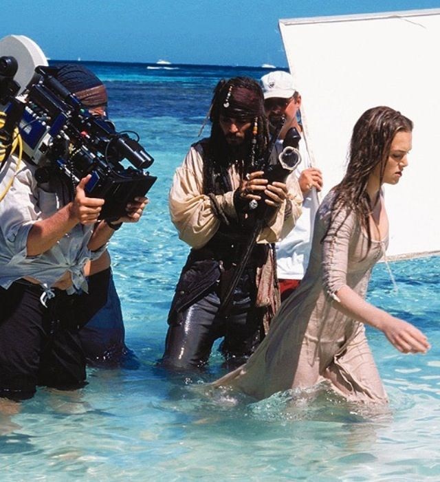 Pirates of the Caribbean: The Curse of the Black Pearl Behind the Scenes Photos & Tech Specs