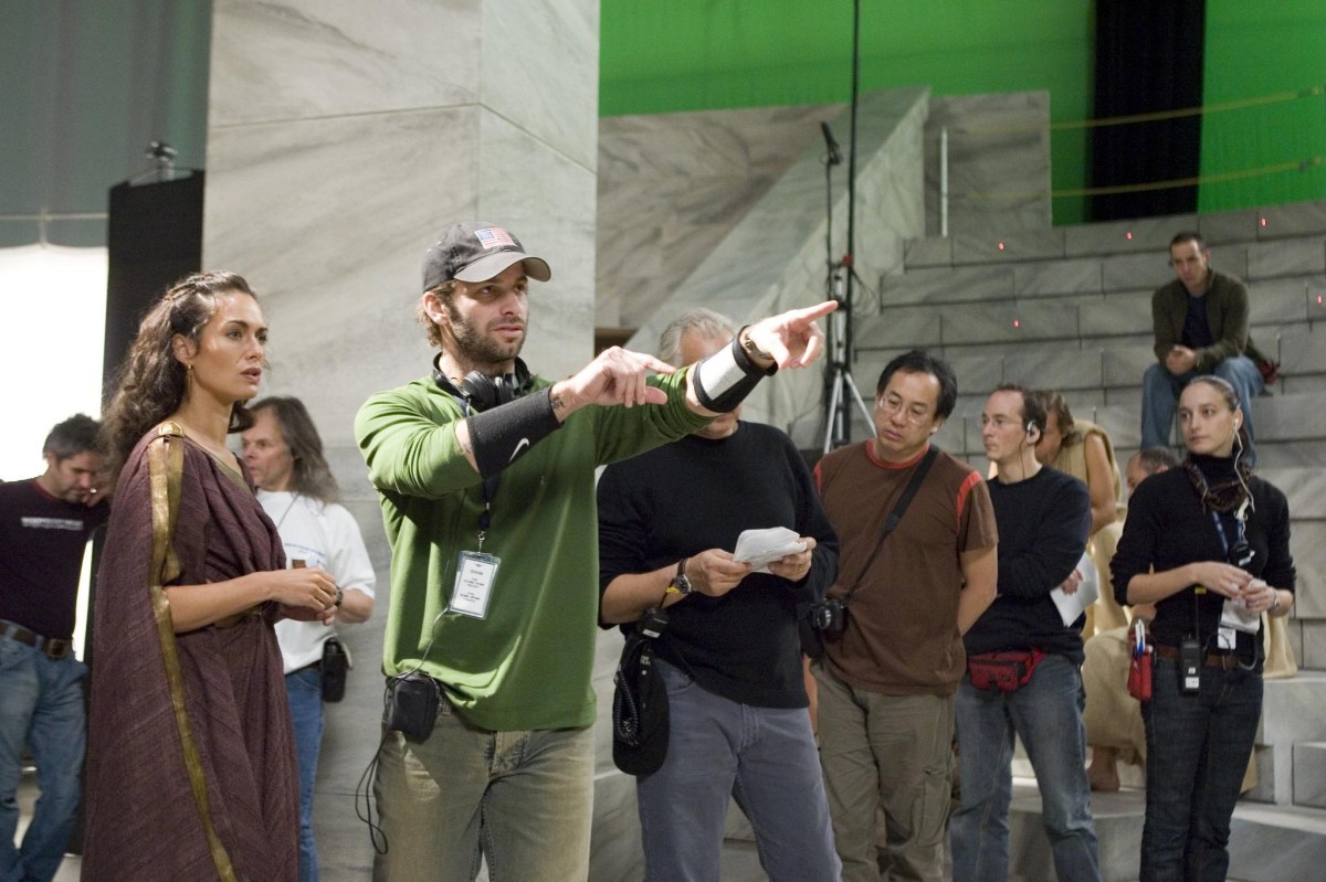 Zack Snyder and Lena Headey Behind the Scenes