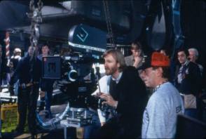 James Cameron In Aliens (1986) - Behind the Scenes photos