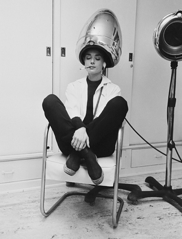 Audrey Hepburn under the dryer Behind the Scenes