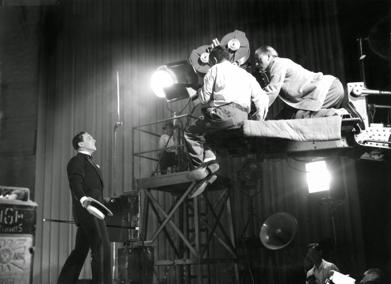 Singin&#8217; in the Rain Behind the Scenes Photos & Tech Specs