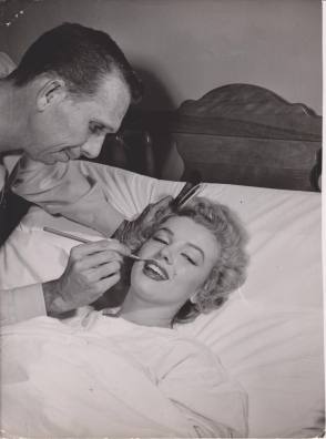 Marilyn Monroe - Behind the Scenes photos