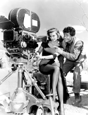 On Location : Rio Bravo (1959) - Behind the Scenes photos