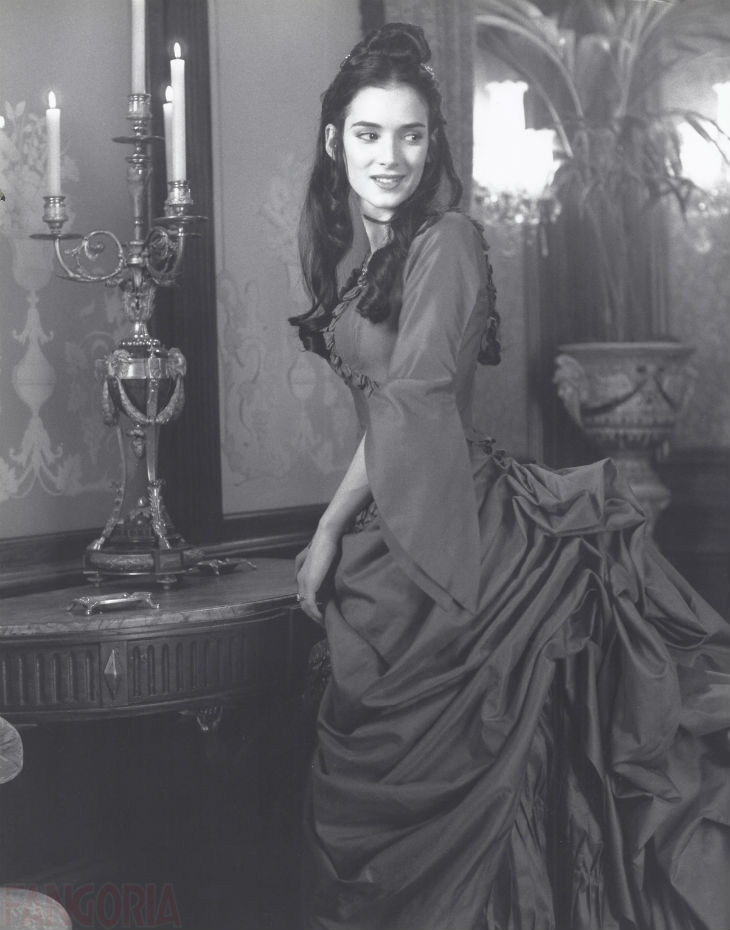 Winona Ryder As Mina Harker Shotonwhat Behind The Scenes 6390