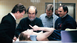 On Location : Eyes Wide Shut (1999) - Behind the Scenes photos